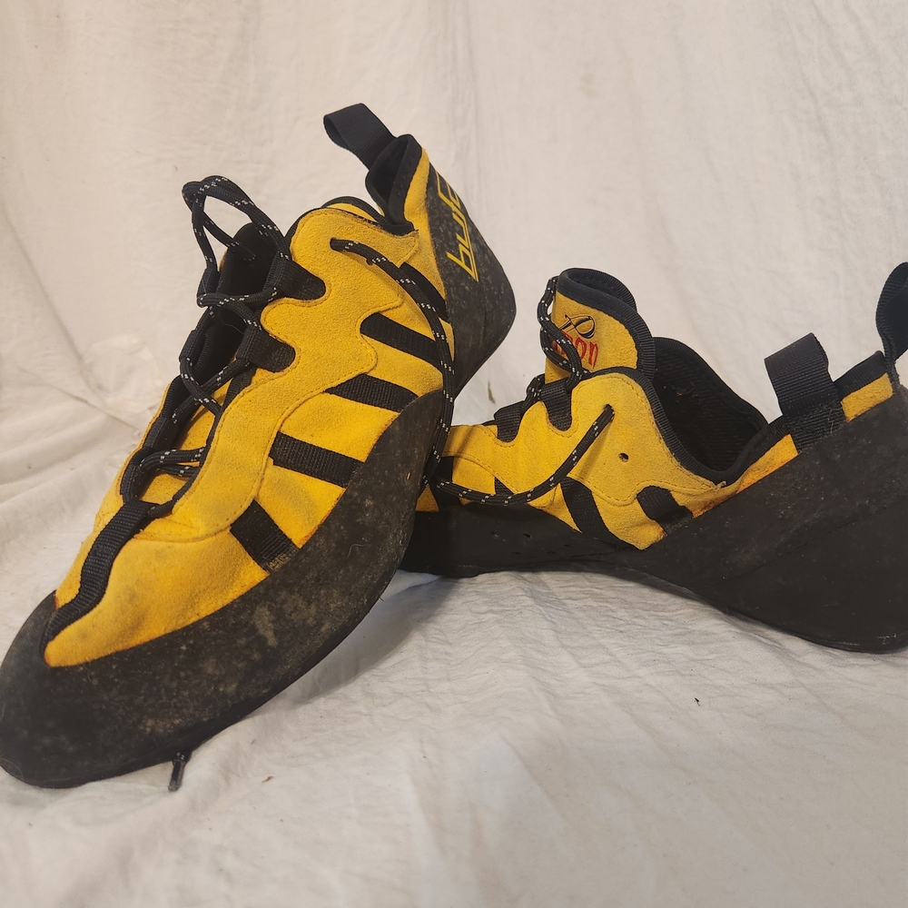 Bufo Yellow & Black Climbing Shoes Handmade Czech Republic Size 15 - Picture 2 of 4